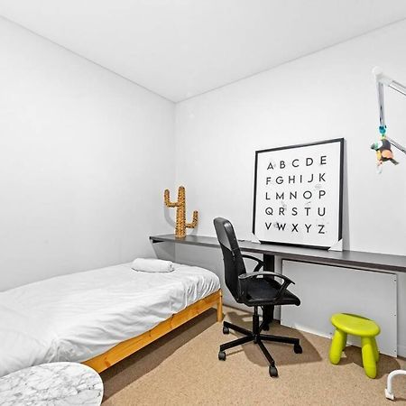 Four Bedroom Apartment With Facilities In Olympic Park Sydney Esterno foto
