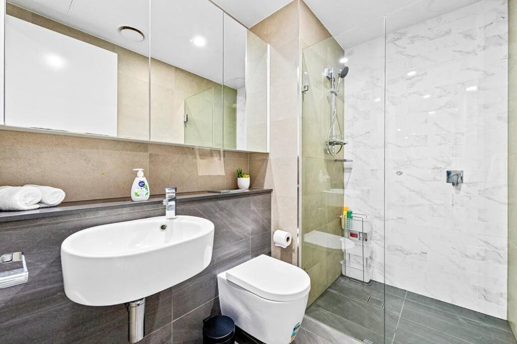 Four Bedroom Apartment With Facilities In Olympic Park Sydney Esterno foto