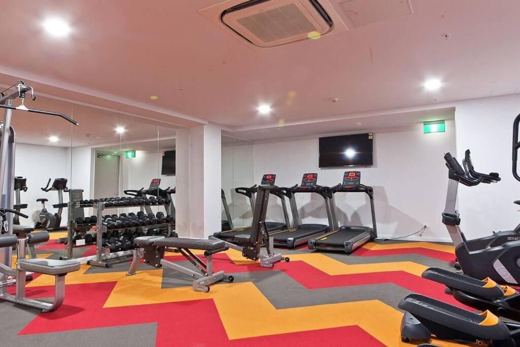 Four Bedroom Apartment With Facilities In Olympic Park Sydney Esterno foto