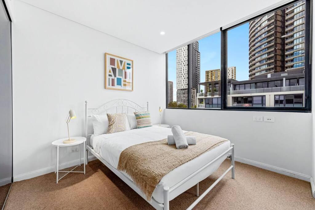 Four Bedroom Apartment With Facilities In Olympic Park Sydney Esterno foto